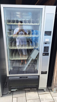 Predam predajný automat NECTA SAMBA