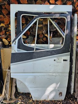 Dvere mercedes benz sprinter 2005