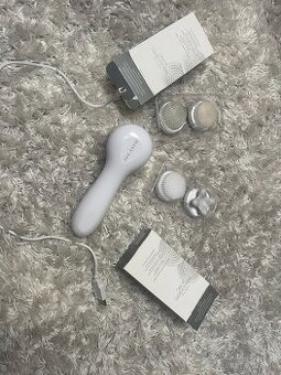 Ultrazvuková čistiaca kefka Mary Kay Skinvigorate Sonic™ + 4