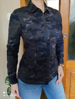 Dámska slim košeľa Calvin Klein Jeans, veľ. XS/S