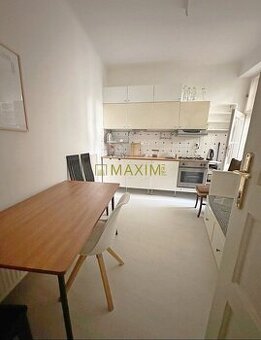 V Starom Meste 3,5 izbový byt na Štetinovej ulici v Bratisla