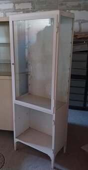 STARÁ LEKÁRSKÁ SKRINA