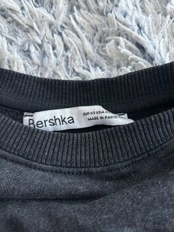 Predam oblečenie malo nosene