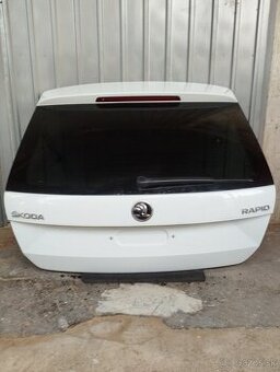 Skoda Rapid kufrove dvere spaceback
