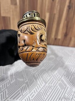 Starozitna drevena fajka