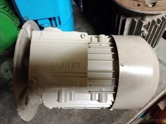 Predám nový elektromotor Siemens.