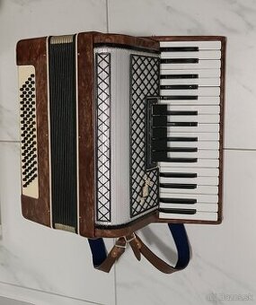 Akordeón, Harmonika