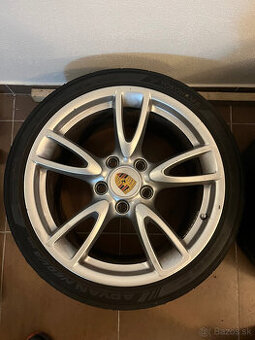Porsche Carrera IV kolesa 5x130 8J x 18 ET57 a 10.5J x 18 ET