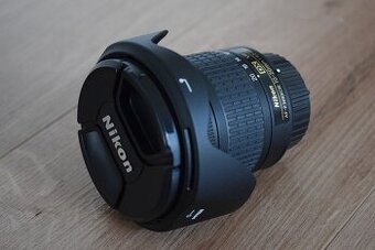 Širokouhlý objektív Nikkor 10-20 mm AF-P s VR stabilizaciou