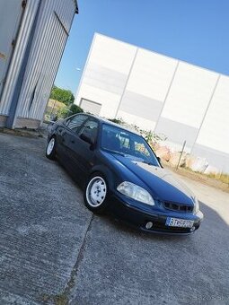 Honda Civic 6g sedan