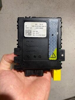 Podvolantová radiaca jednotka Passat B6 VW 3C0 953 549 B