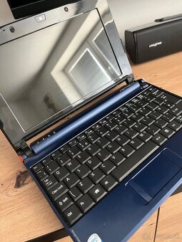 Retro Acer netbook – buď oprav, alebo rozbi