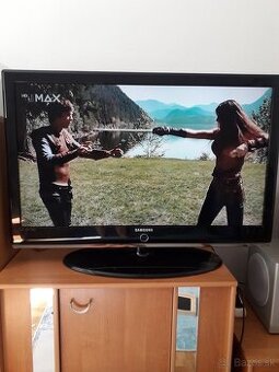 Televízor samsung 100cm