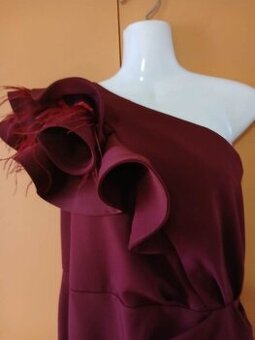 spoločenske šaty vel 42