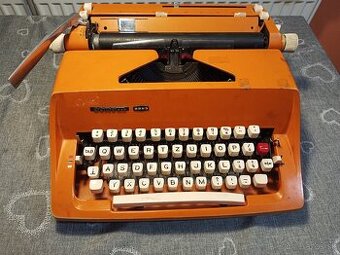 Darujem pisaci stroj Consul 2223