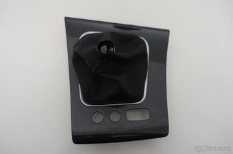 Karbónový stredový kryt na Alfa Romeo 159