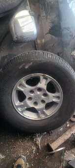 Mitsubishi Pajero rezervný al disk