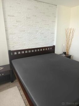 Predám posteľ s roštami...