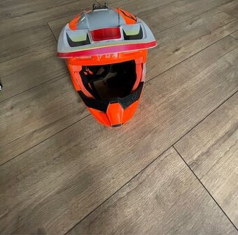 predám motocrossovú prilbu