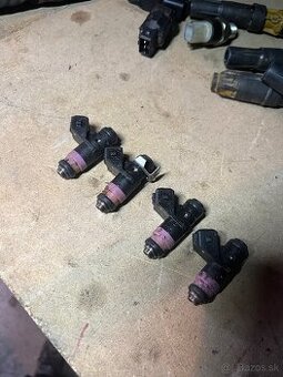 Vstrekovače Renault 1.6 16V