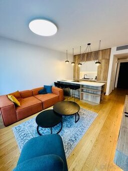 Luxusný 2-izbový byt v Sky Park, Veža II