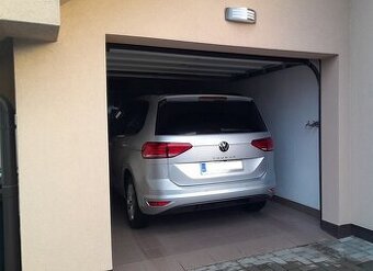 VW Touran 1,5TSi automat 39.000km r.2023 7-miest