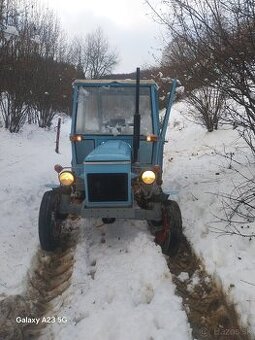 Predám traktor 5611