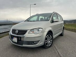 VOLKSWAGEN TOURAN 1,9TDi 77kW BXE 7 MIEST dovoz FR