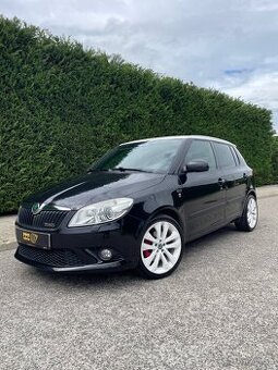 Skod Fabia II RS 1.4 TSI predne svetla