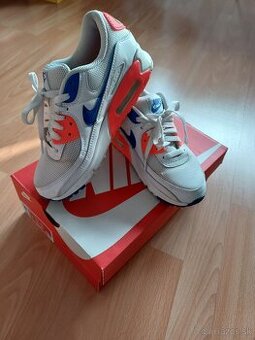 NIKE AIR MAX 90