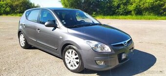 Hyundai i30 1.6 CRDi VGT 115k Premium A/T Automat