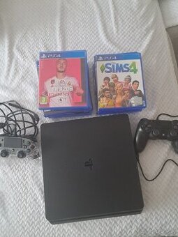 Zdravím na predaj PS4 Slim malo používané