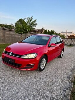 Volkskwagen Golf 1,6TDI. Xenón.