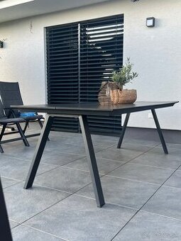 Predam stol FAUSING GARDEN TABLE
