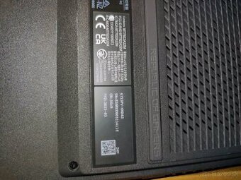 Predám herný notebook Asus rogstrix G 713 PV