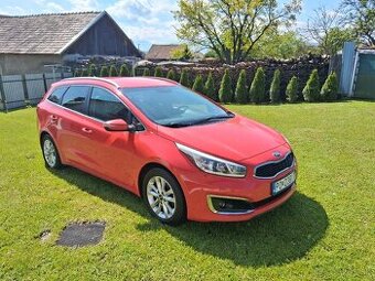 Predam Kia Ceed AC Kombi R.V.2015. CRDI 100KW.