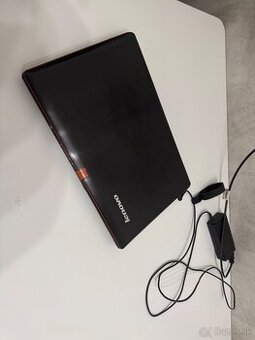 Lenovo ideapad Y570