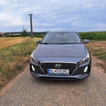 Hyundai i30. 1.6crdi 100kw