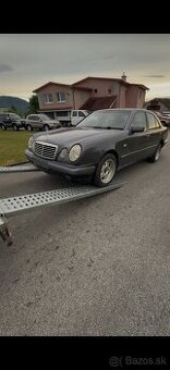 Mercedes E300