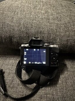 Olympus OM-D E-M10