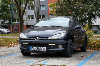 Peugeot 206 1.1i 2004 | Na opravu alebo náhradné diely