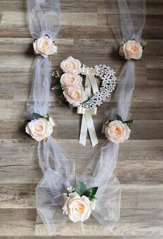 svadobná výzdoba krémovo-ružová