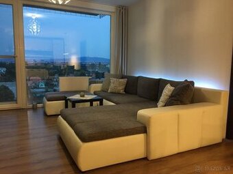 NOVOSTAVBA 3 IZBOVÝ BYT - VÝHĽAD NA CELU BRATISLAVU - 1