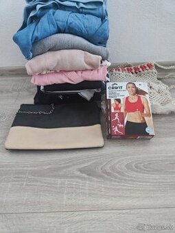 balík dámskeho oblečenia