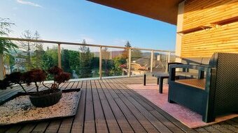 Váš domov s výhľadmi na mesto i hory: prémiový 4-izbov