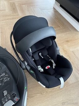 Vajicko so zakladnou