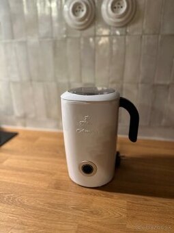 Napenovac mlieka Tchibo