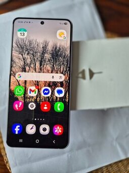 Predám Samsung Galaxy S21 FE 5G