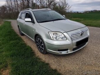 Toyota Avensis Combi 1.6 benzín
