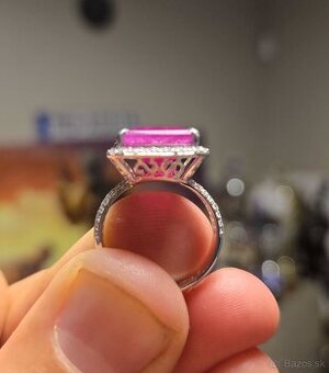 Briliantovy prsten s 12.11ct rubinom